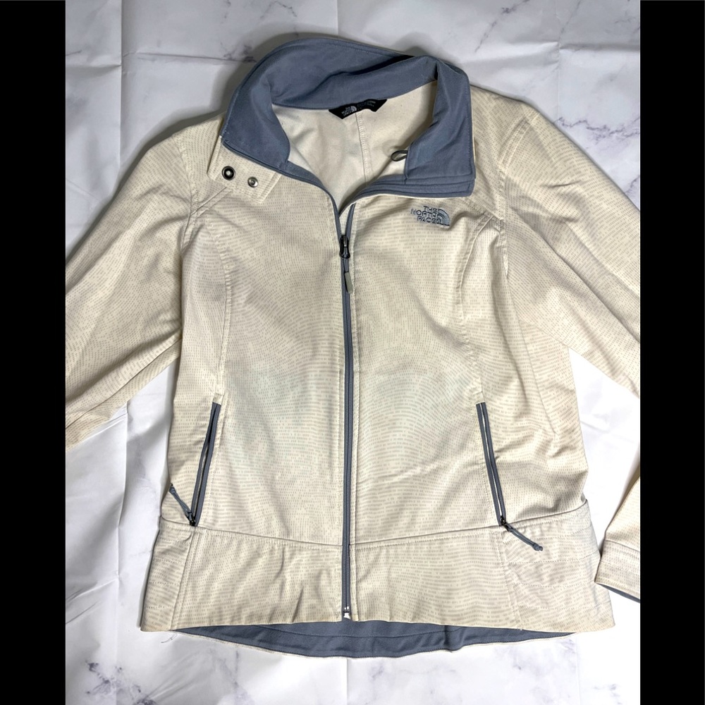 North face jacket large women’s